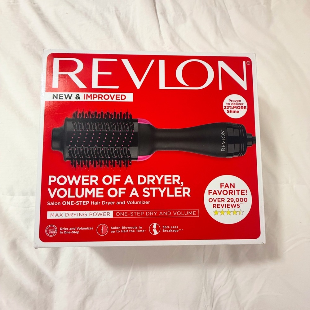 Revlon Salon One-Step Hair Dryer in Black and Pink